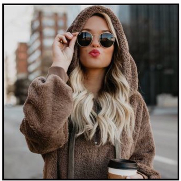 Half—Zip Faux Fur Pullover - Picture 4 of 7